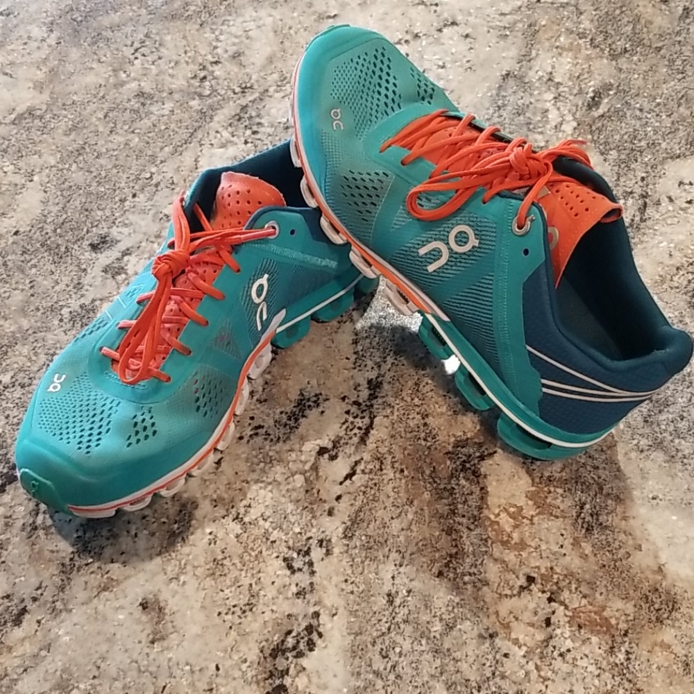 Blue/Teal/Orange On CloudFlow 6.5